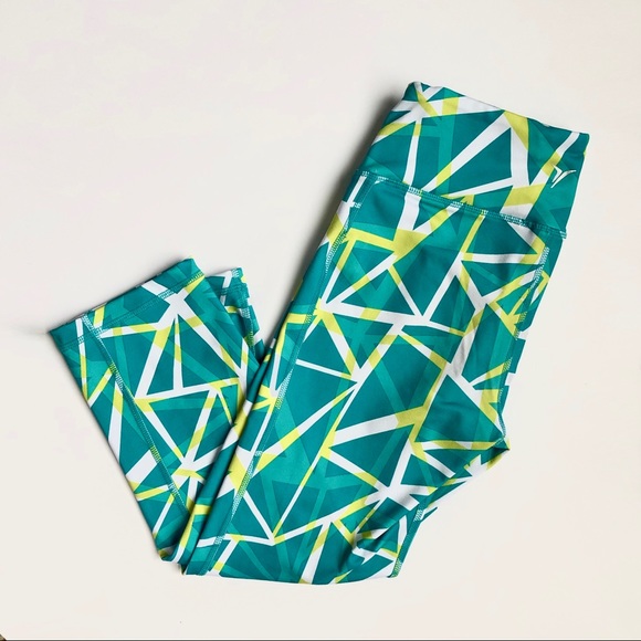 Old Navy Pants - *LIKE NEW* Old Navy Active Cropped Leggings